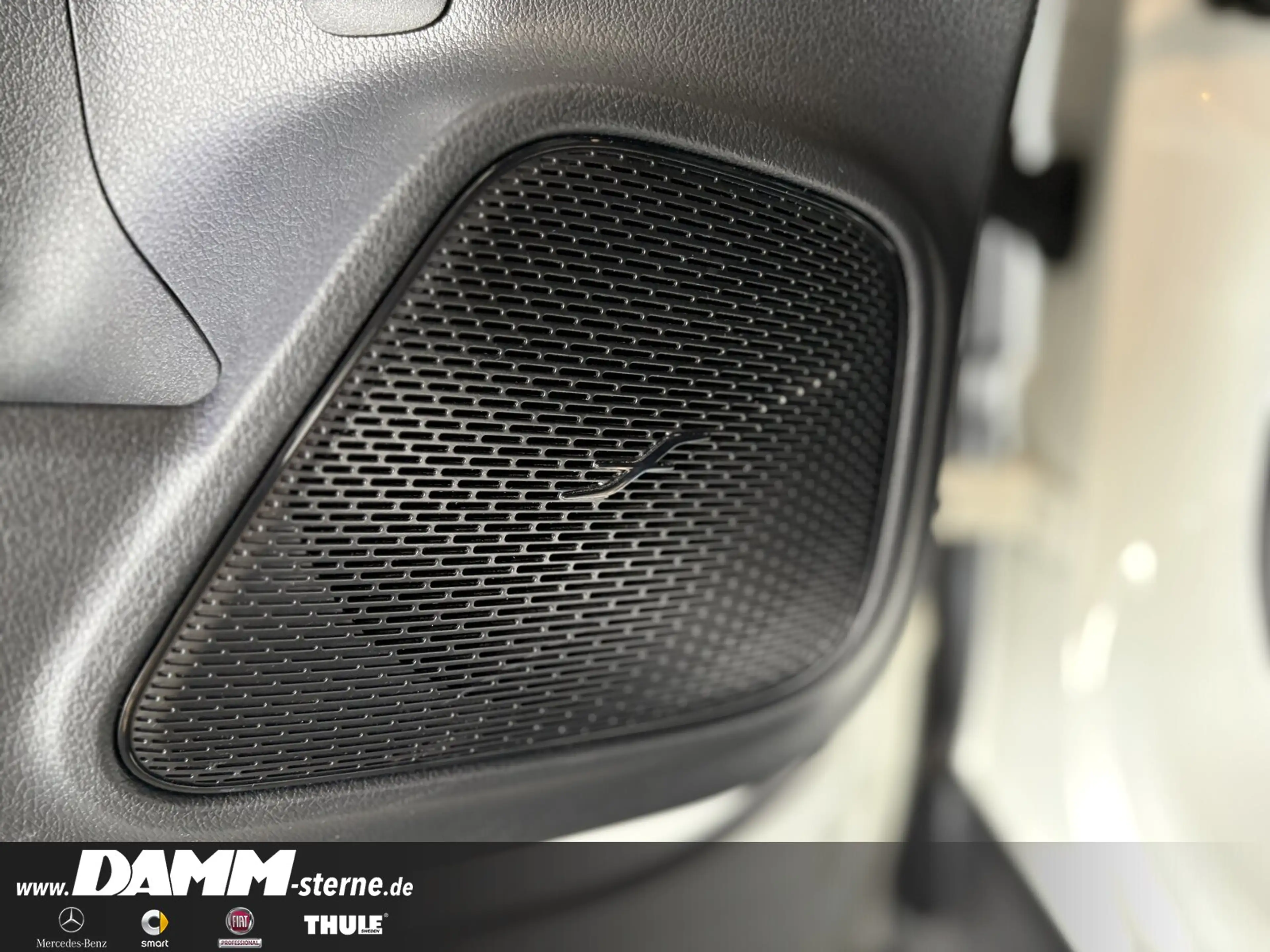 Mercedes-Benz EQB 250 EQB 250+ Electric Art/AHK/Keyless/60 M GA + Flex — photo 14