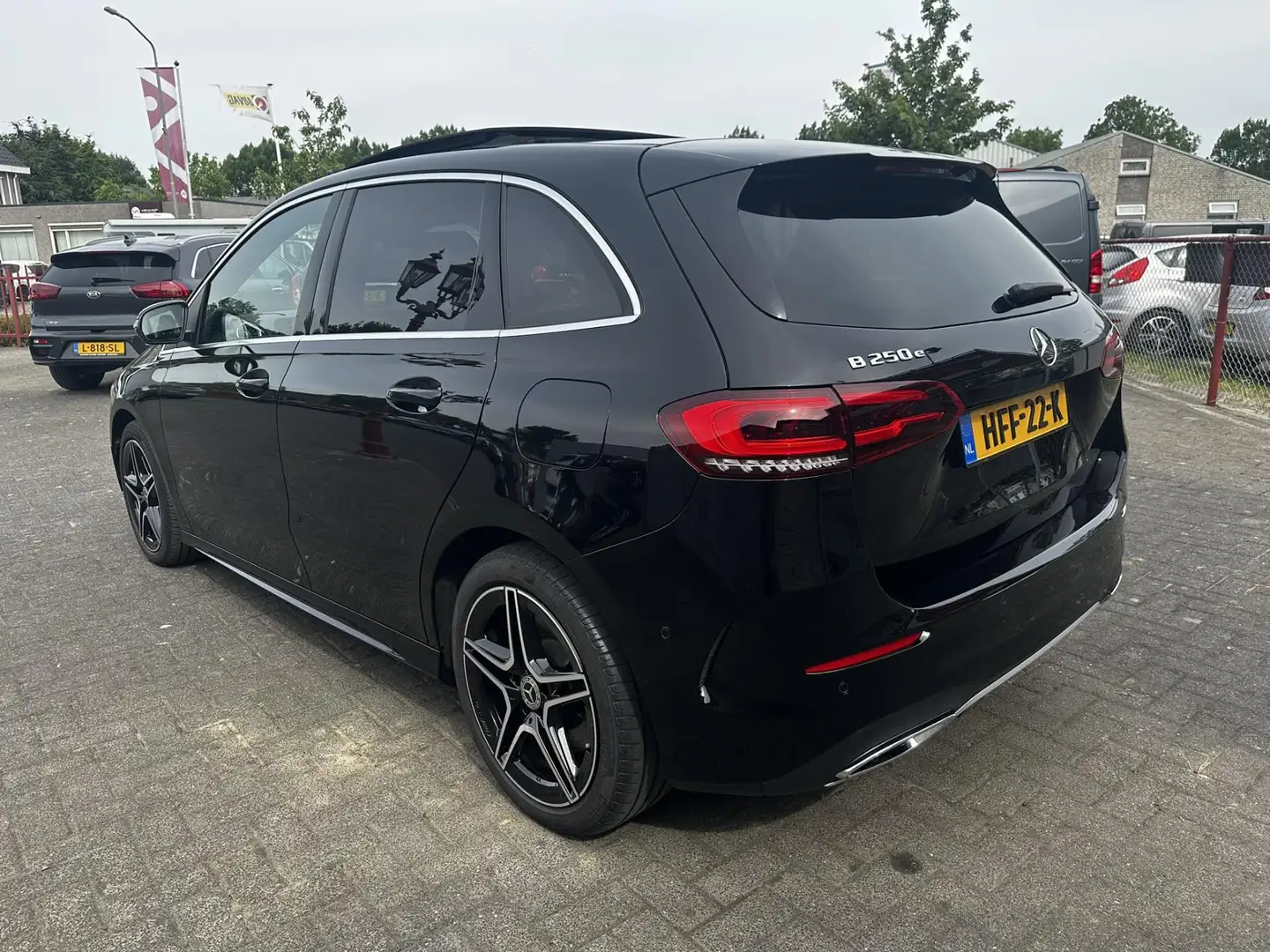 Mercedes-Benz B 250 e AMG Line Panorama | Multibeam LED | Trekhaak Ele Noir - 2