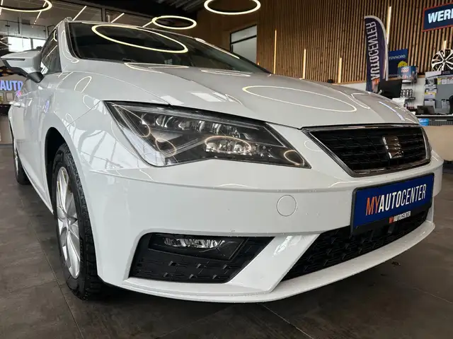 Seat Leon Leon view 3
