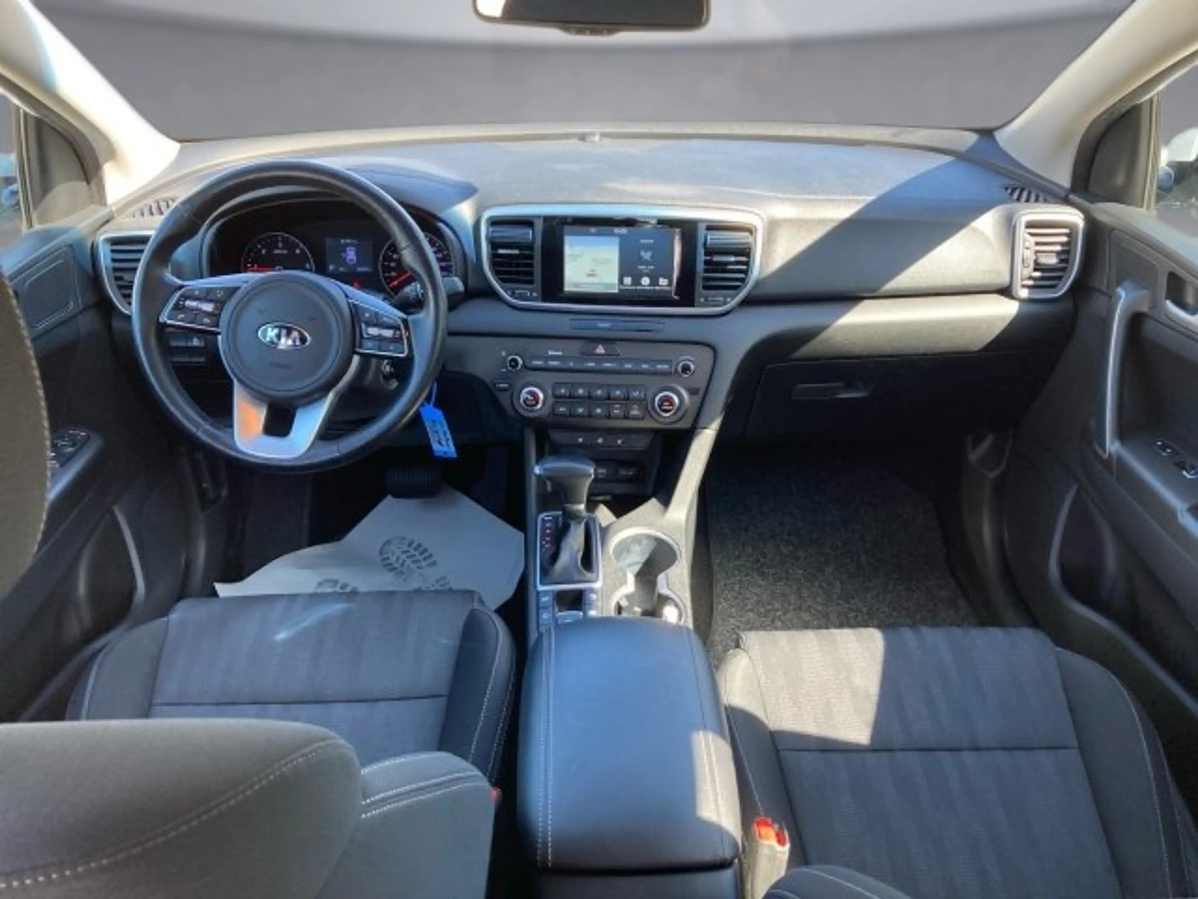 Kia Sportage 1.6CRDi Silber Aut. — photo 9