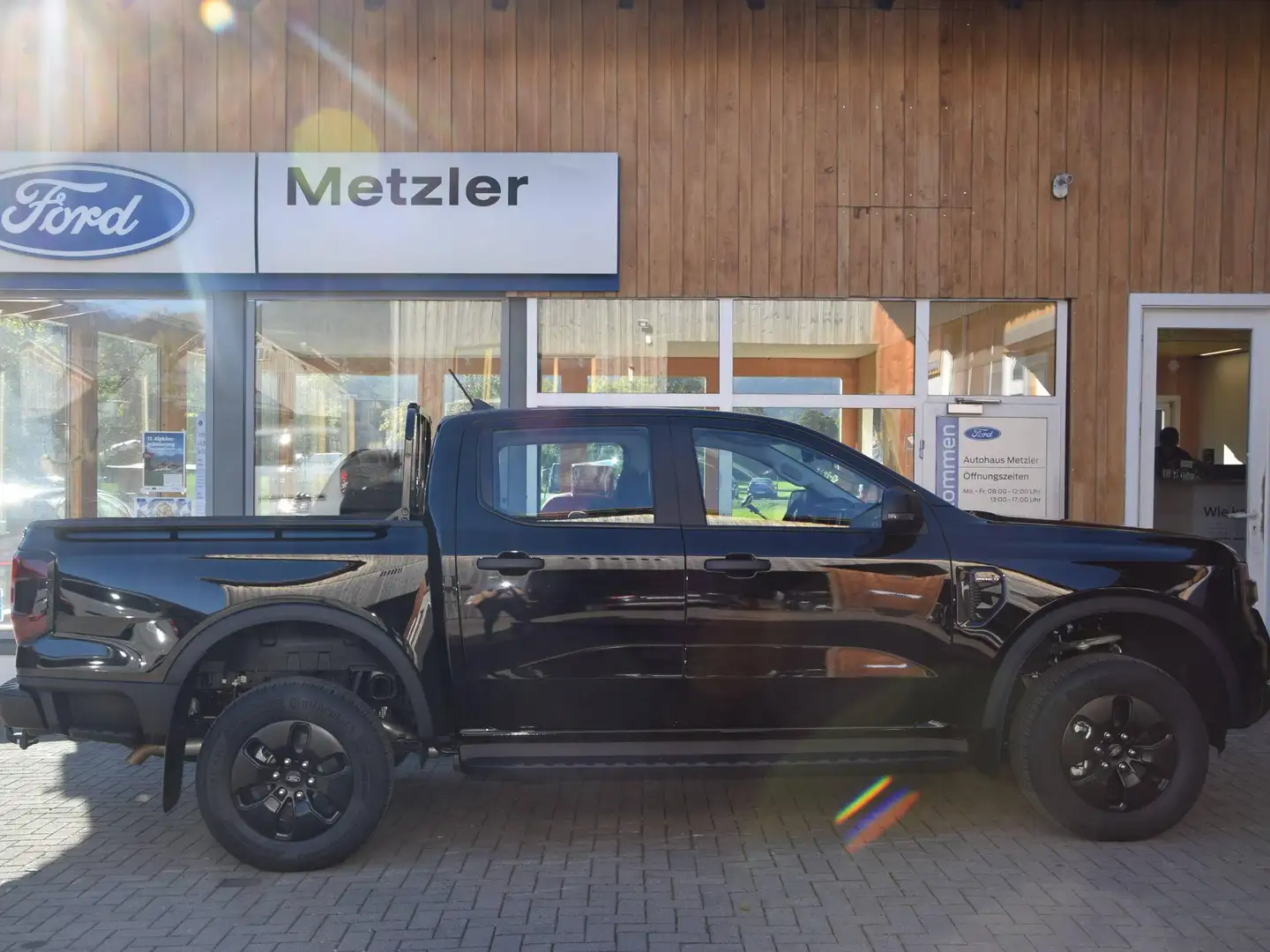 Ford Ranger Plug-in-Hybrid XLT e-4WD Doppelkabine Schwarz - 1