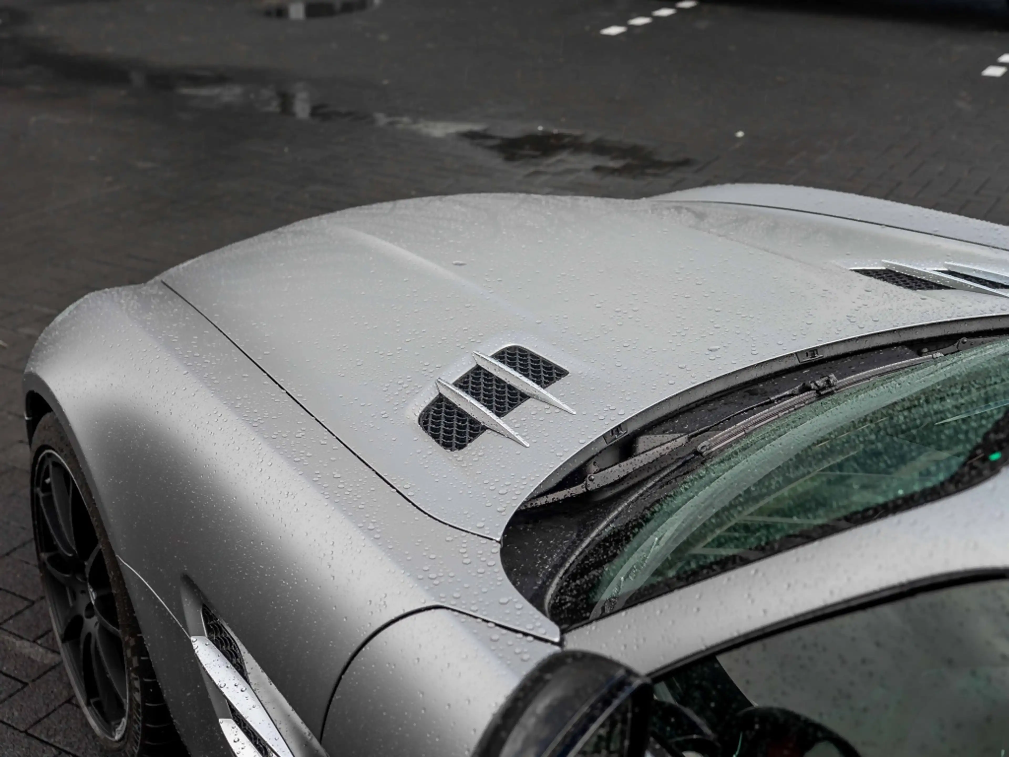 Mercedes-Benz SLS Roadster 6.3 AMG | Bang & Olufsen BeoSound — photo 10