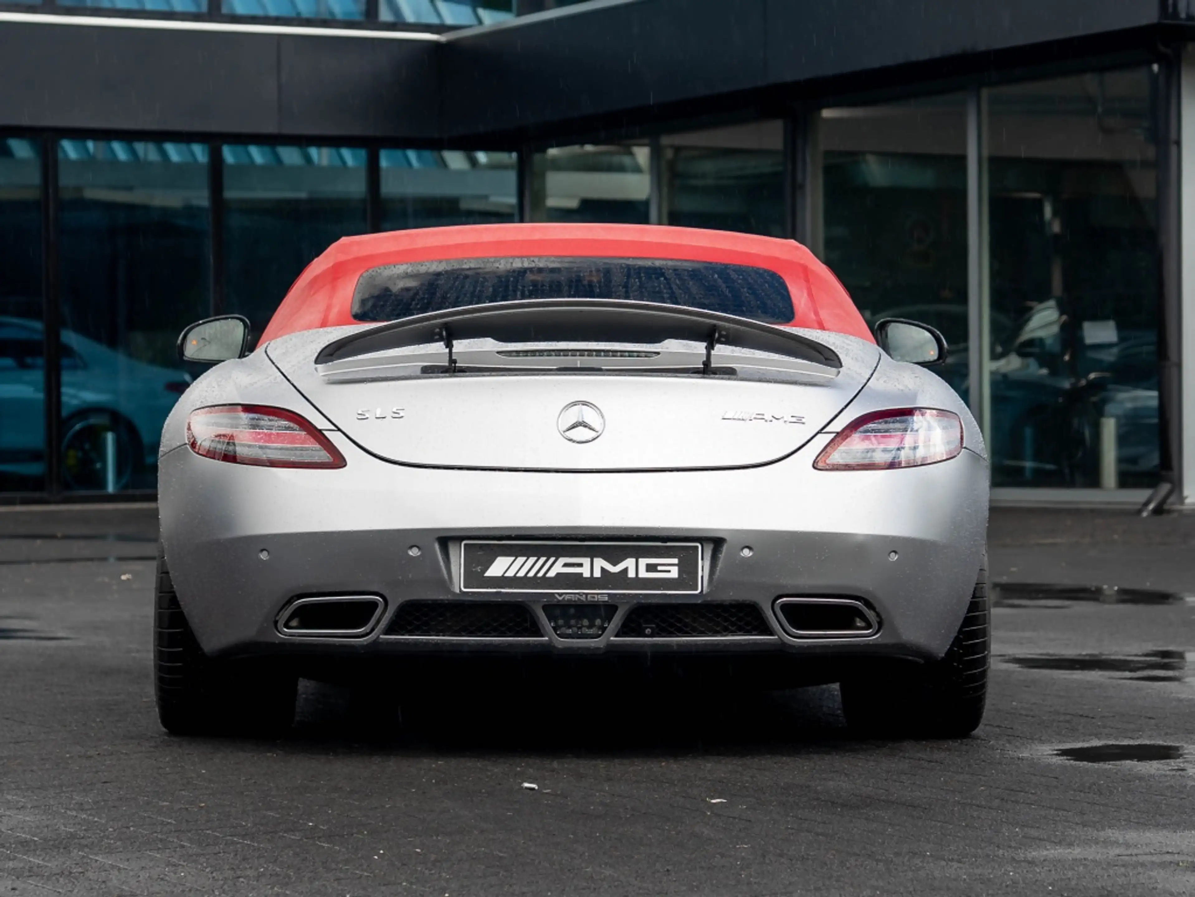 Mercedes-Benz SLS Roadster 6.3 AMG | Bang & Olufsen BeoSound — photo 13