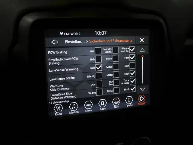 Jeep Renegade view 14