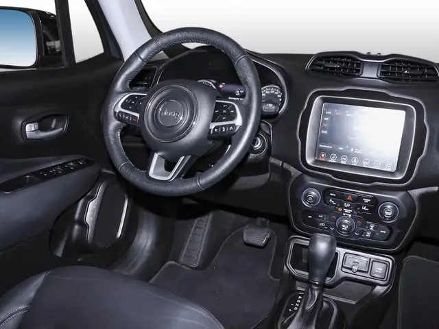 Jeep Renegade view 5