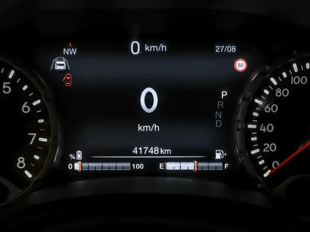 Jeep Renegade view 15