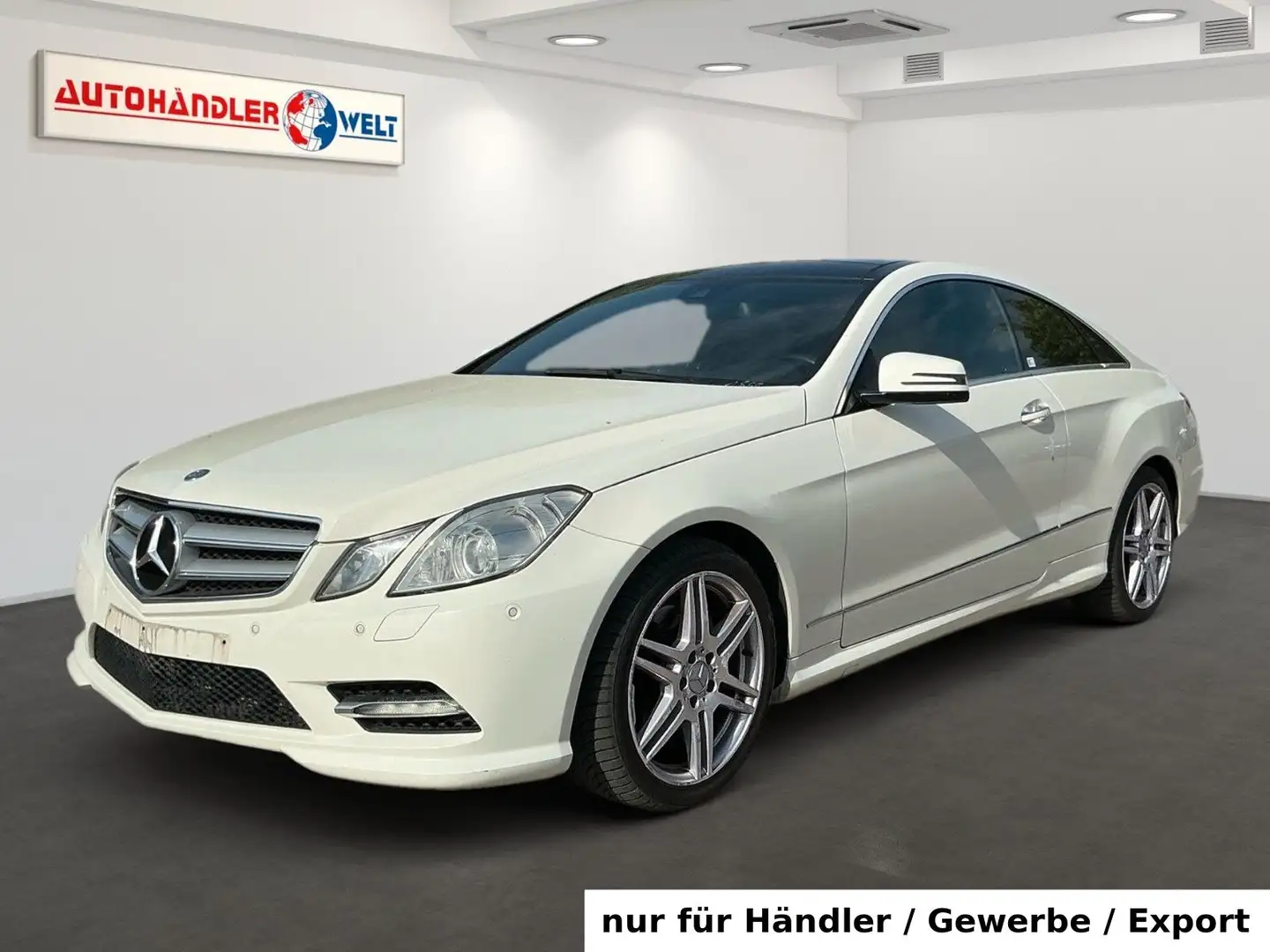 Mercedes-Benz E 250 E250 CDI Coupe AMG-Paket Weiß - 1