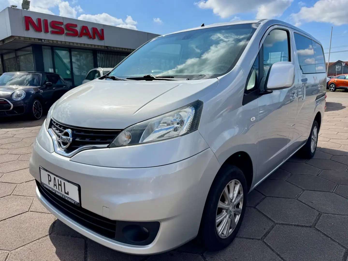 Nissan NV200 1.5 DCi Evalia Tekna KAMERA NAVI 7Si EU6 Silber - 1