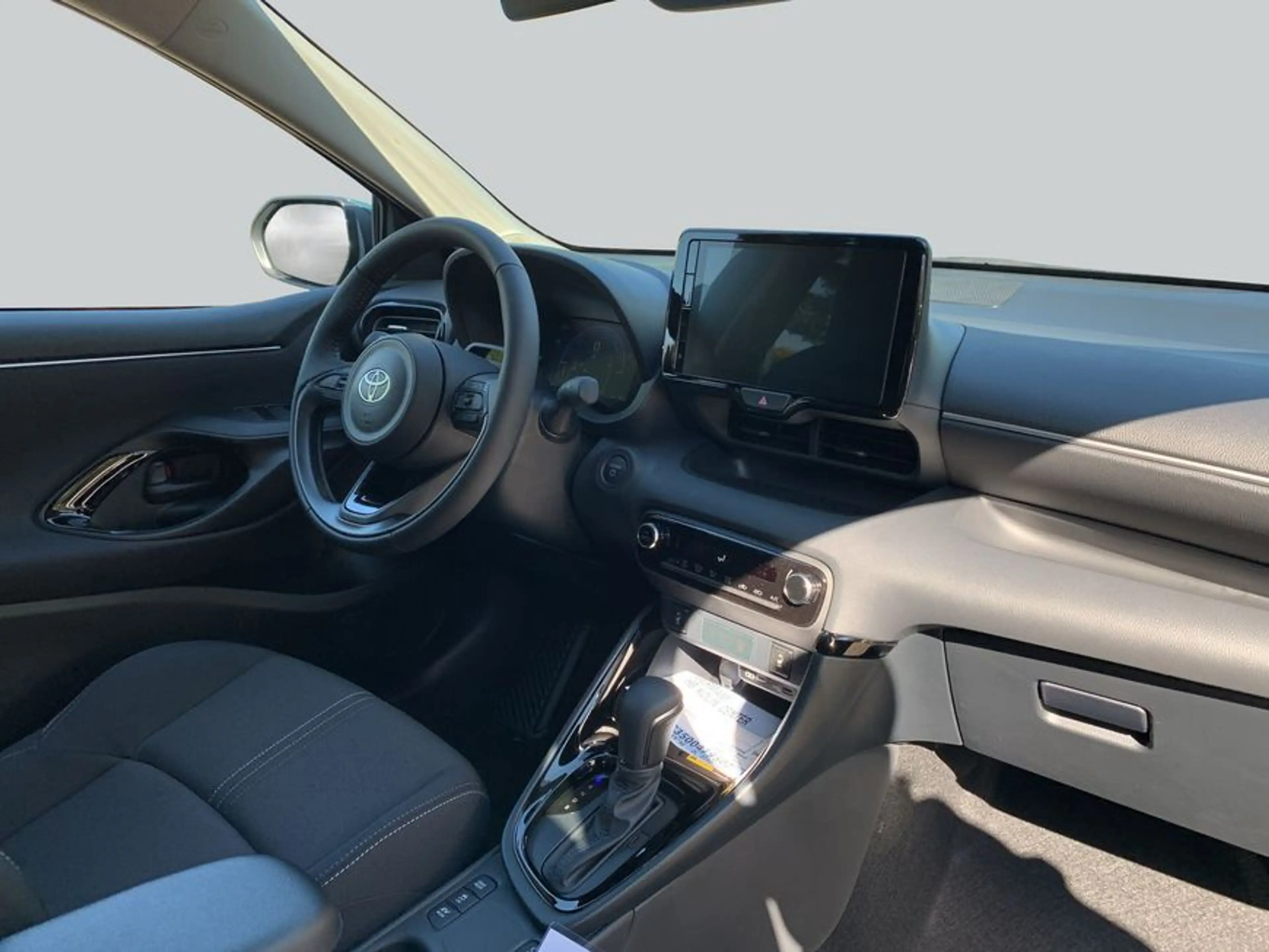 Toyota Yaris Hybrid 116 1.5 VVT-i Teamplayer 68 kW, 5-tür — photo 15