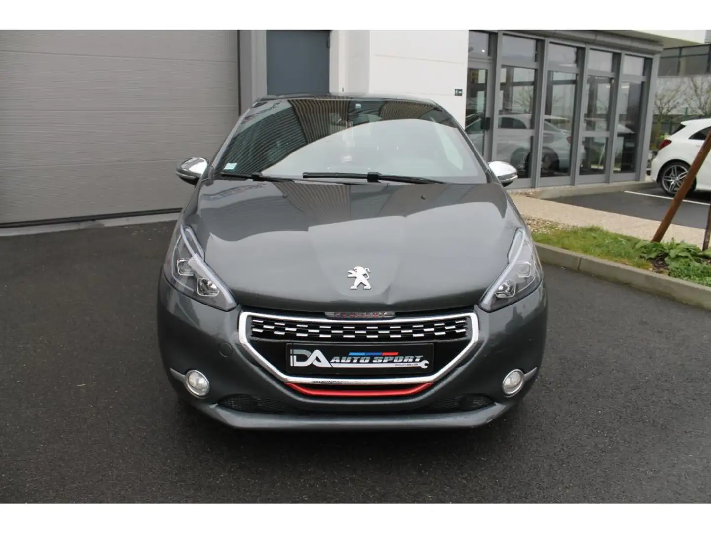 Peugeot 208 1.6 THP - 200 GTi Gris - 2