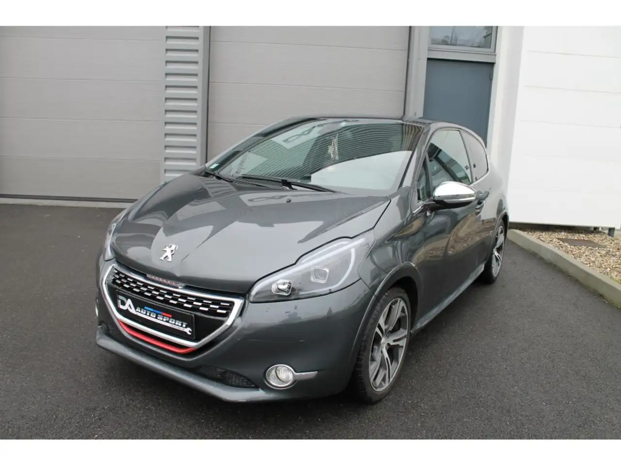 Peugeot 208 1.6 THP - 200 GTi