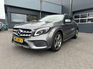 GLA 180 Premium AMG-Line Camera stoelverw.
