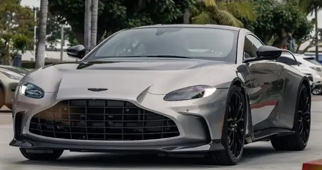 Aston Martin Vantage
