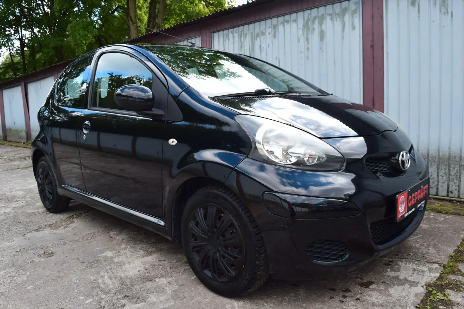 Toyota Aygo AYGO Cool, Klima, El.-Fenster, Tüv-01.2026 Schwarz - 2