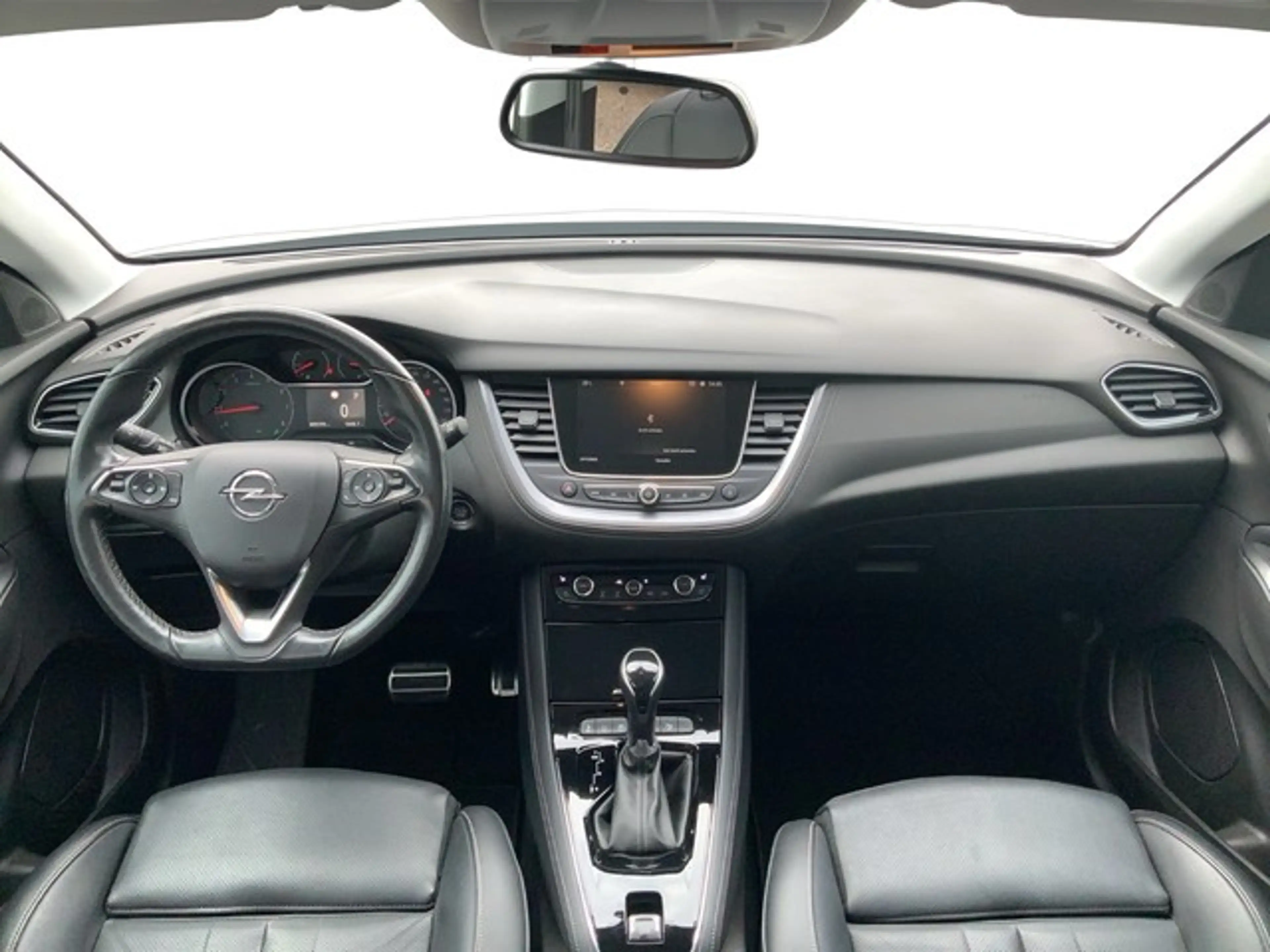 Opel Grandland X 1.6 Turbo Ultimate — photo 10