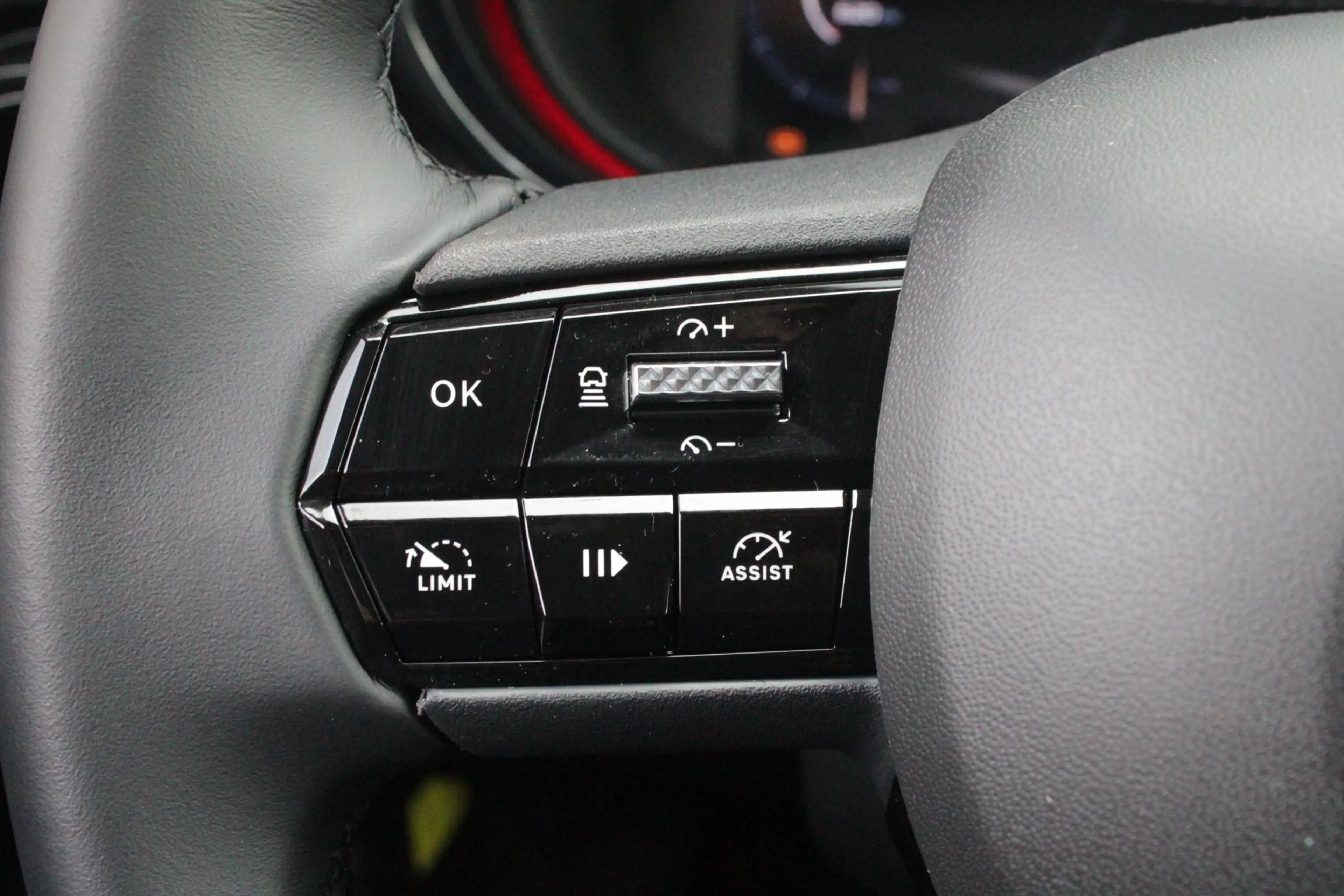 Alfa Romeo Junior 1.2 145PK AUTOMAAT Hybrid IBRIDA TI | TECHNO PACK: — photo 43