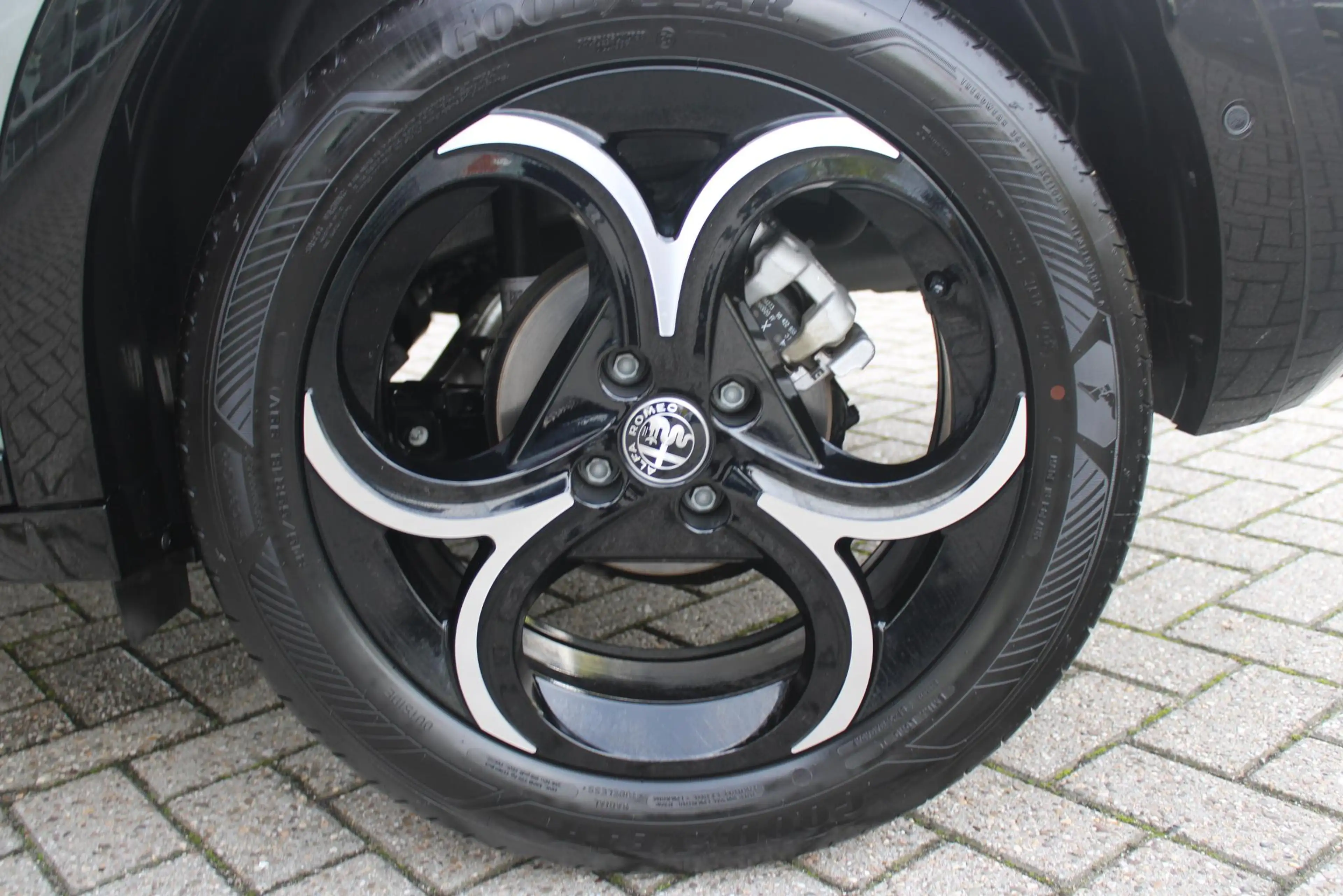 Alfa Romeo Junior 1.2 145PK AUTOMAAT Hybrid IBRIDA TI | TECHNO PACK: — photo 11