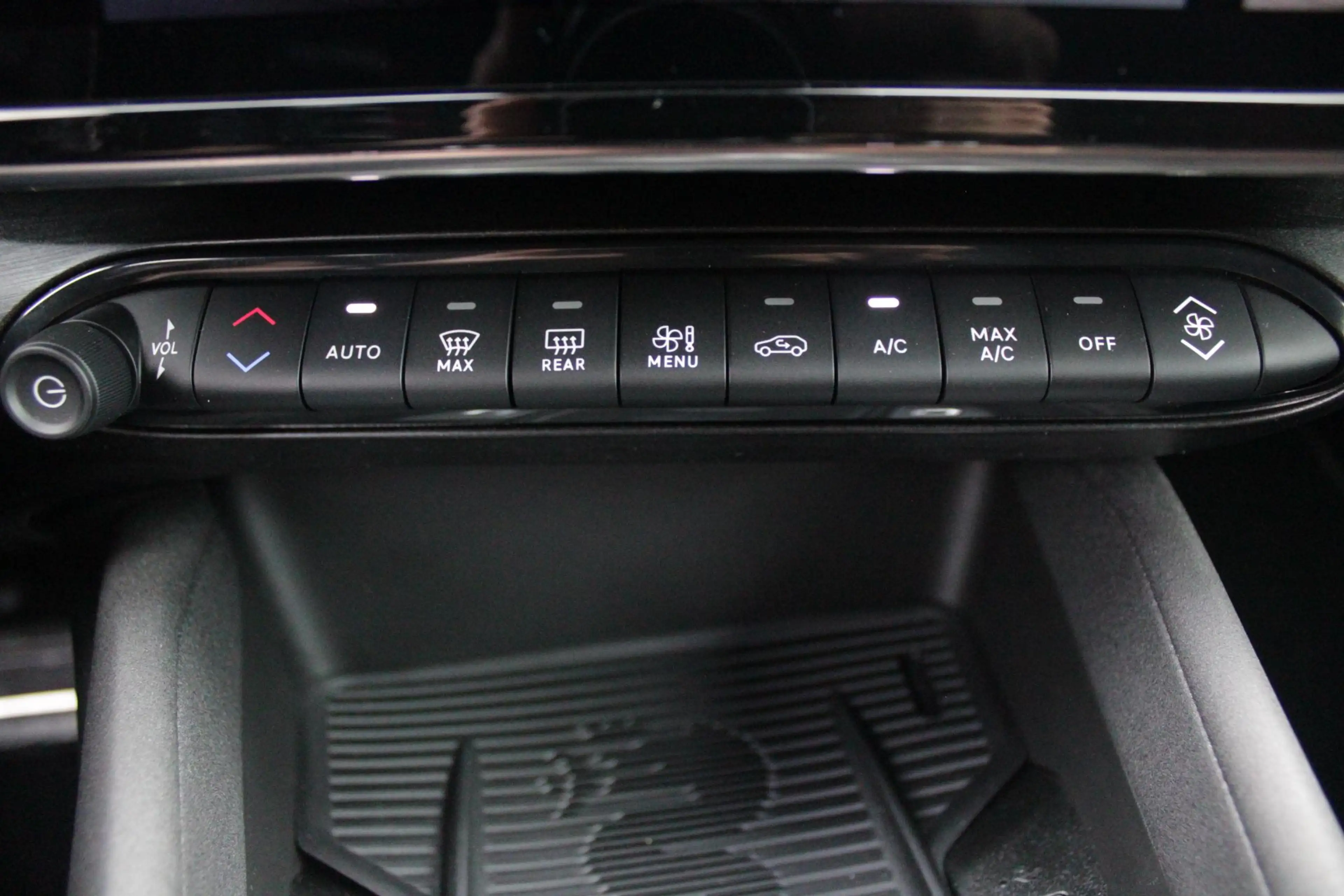Alfa Romeo Junior 1.2 145PK AUTOMAAT Hybrid IBRIDA TI | TECHNO PACK: — photo 32