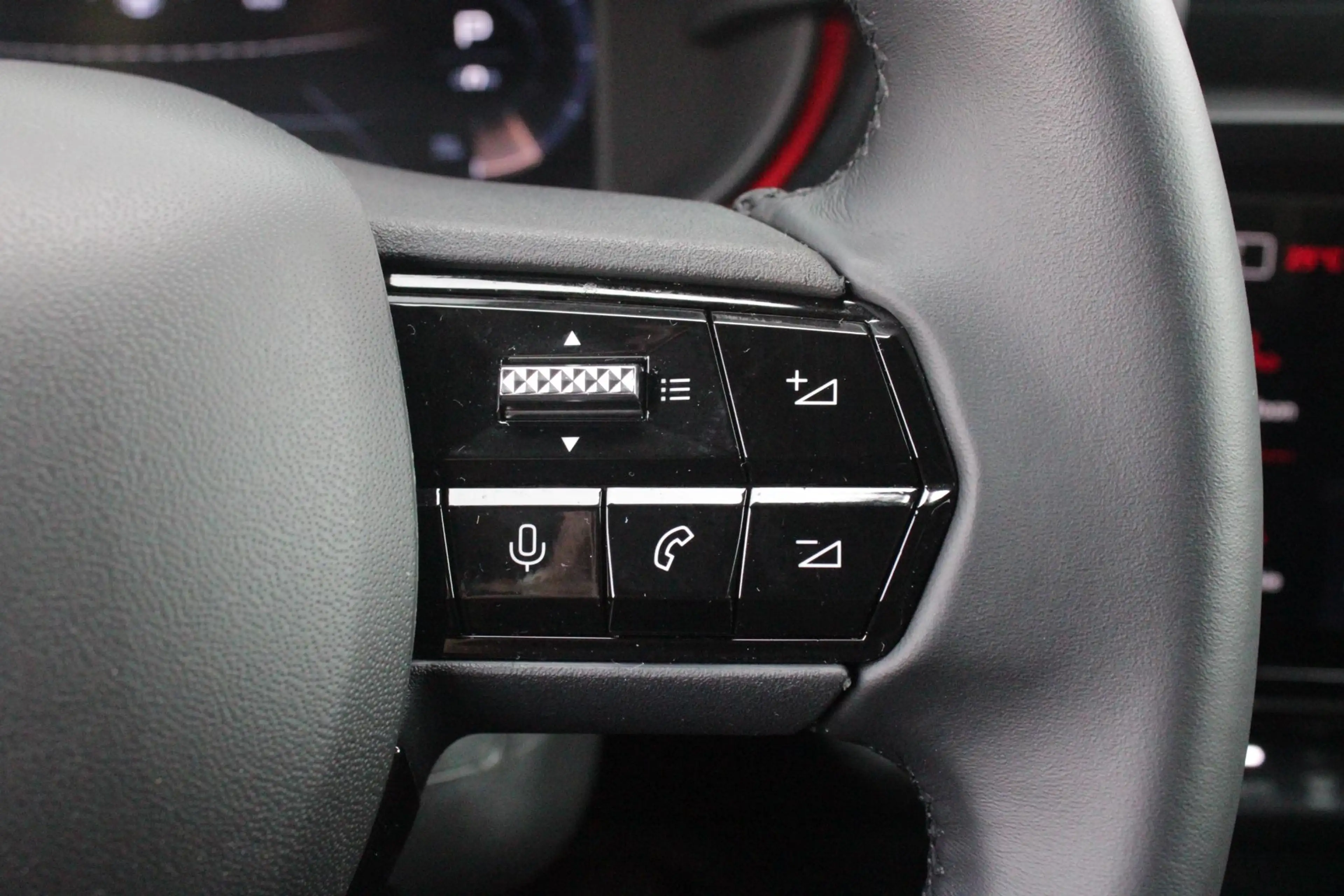 Alfa Romeo Junior 1.2 145PK AUTOMAAT Hybrid IBRIDA TI | TECHNO PACK: — photo 17