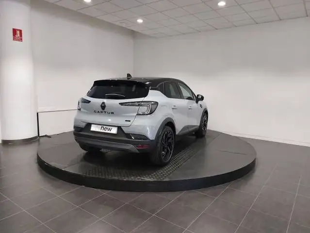 Renault Captur view 3