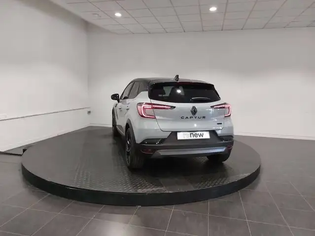 Renault Captur view 2