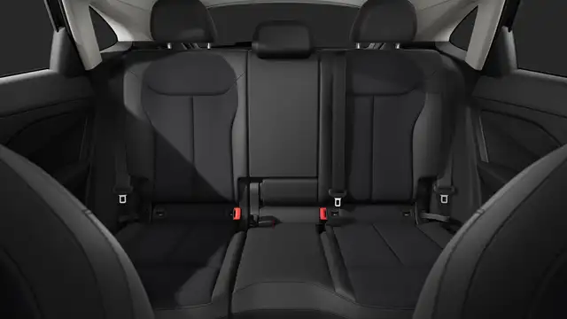 Audi Q3 view 9
