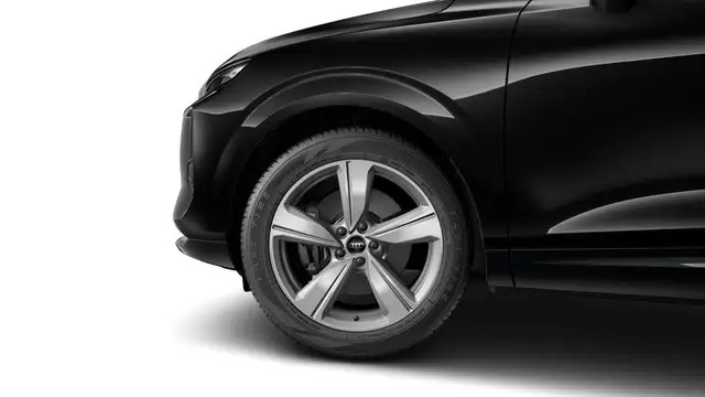 Audi Q3 view 7