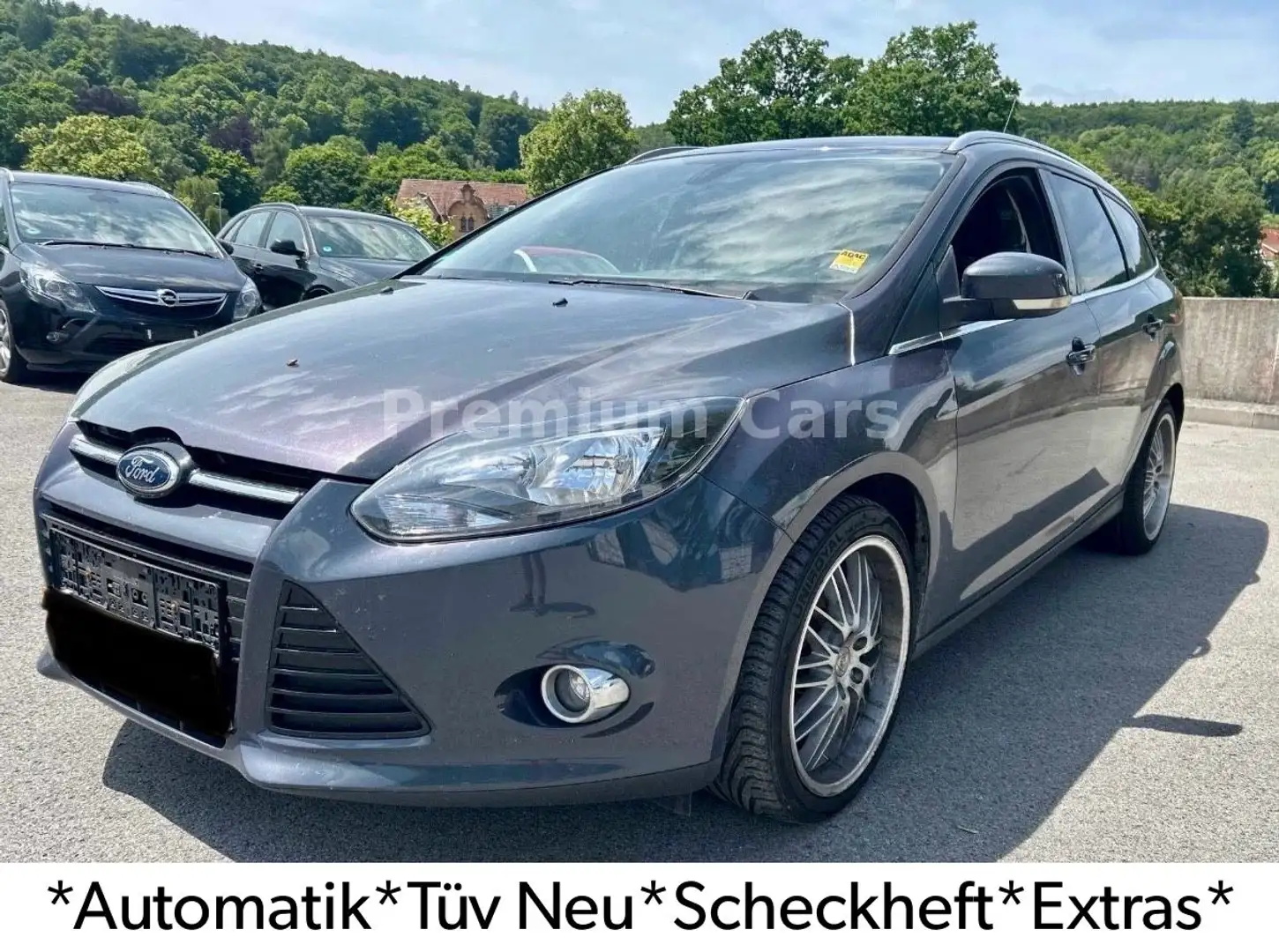 Ford Focus Turnier 2.0 TDCi Titanium*Automatik*TüvNeu Grau - 1