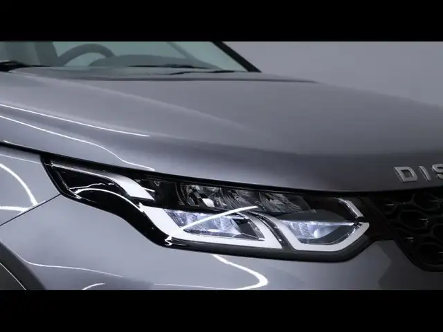 Land Rover Discovery Sport view 11