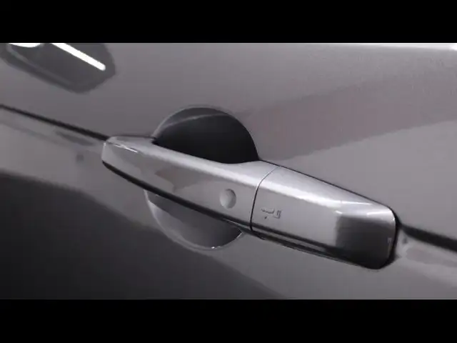 Land Rover Discovery Sport view 29