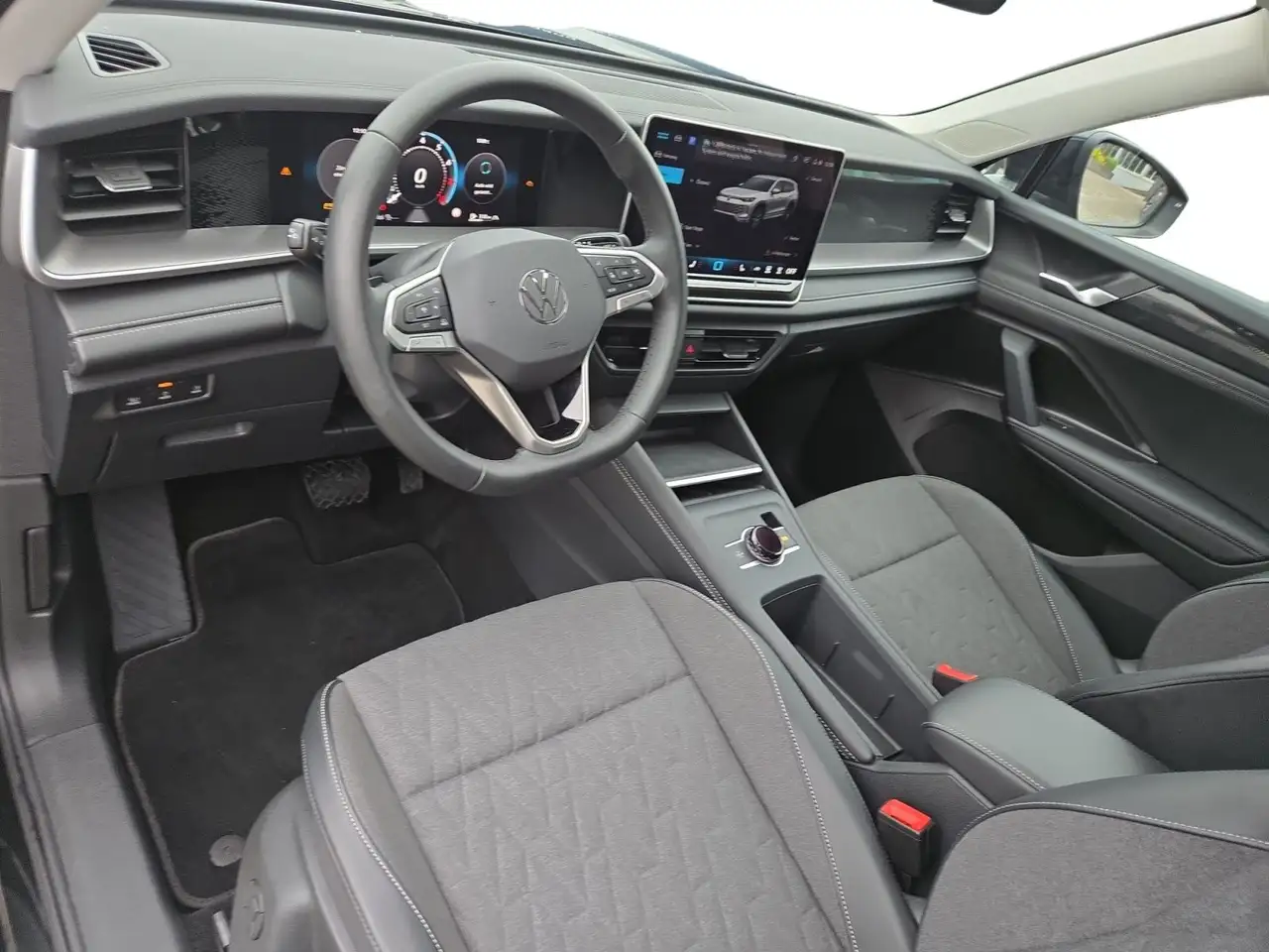 Volkswagen Tayron Life 1.5 eTSI DSG, MATRIX/360°VIEW/7-SITZ 5
