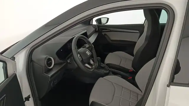 Seat Arona view 9