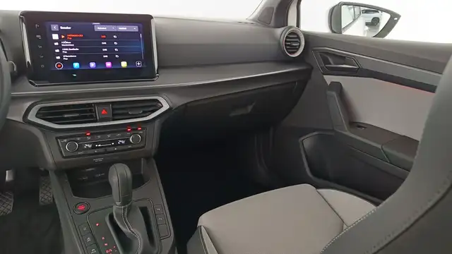 Seat Arona view 13