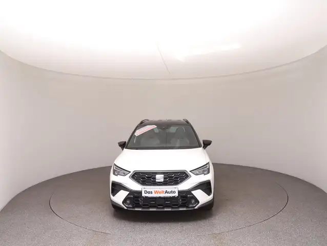 Seat Arona view 3