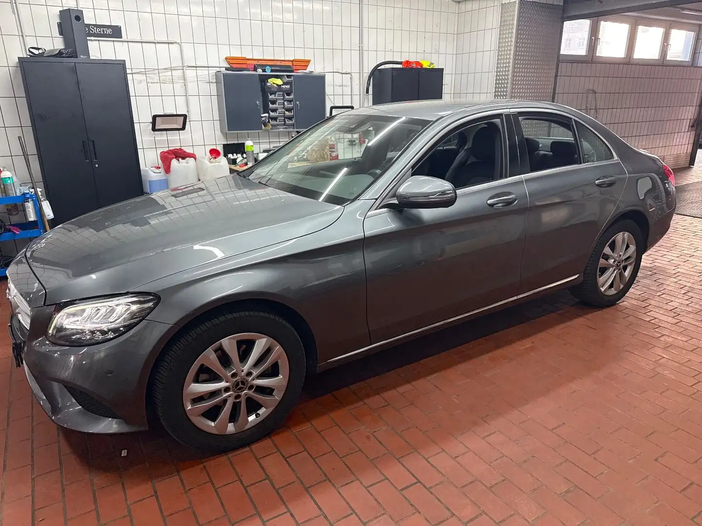 Mercedes-Benz C 180 Avantgarde*LED*Navi*2-Zonen*Kamera*App Grau - 1