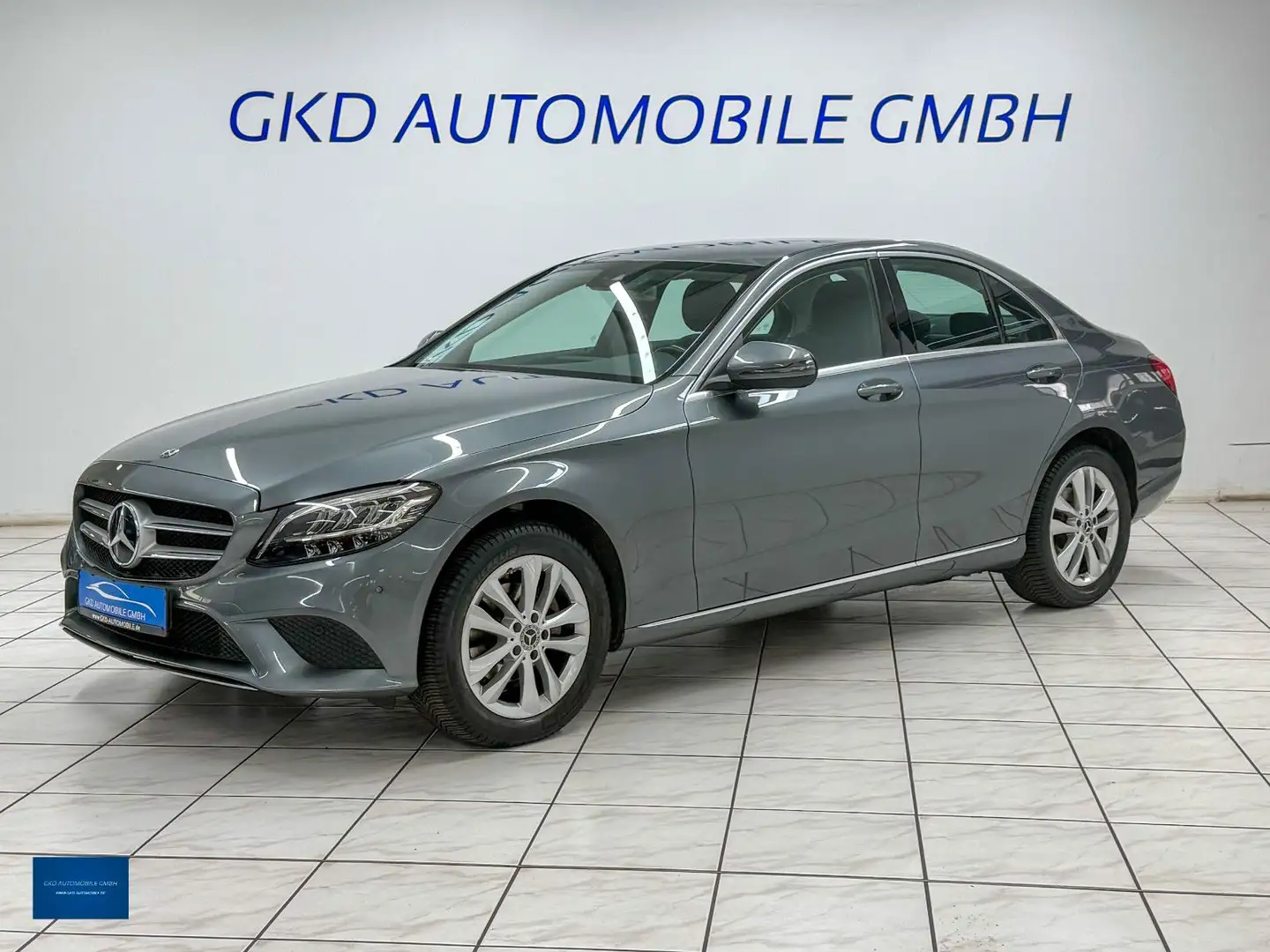 Mercedes-Benz C 180 Avantgarde*LED*Navi*2-Zonen*Kamera*App Gris - 1