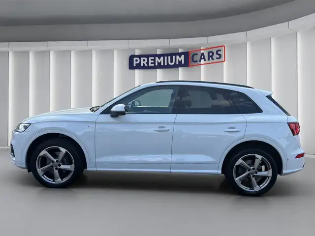 Audi Q5 view 2