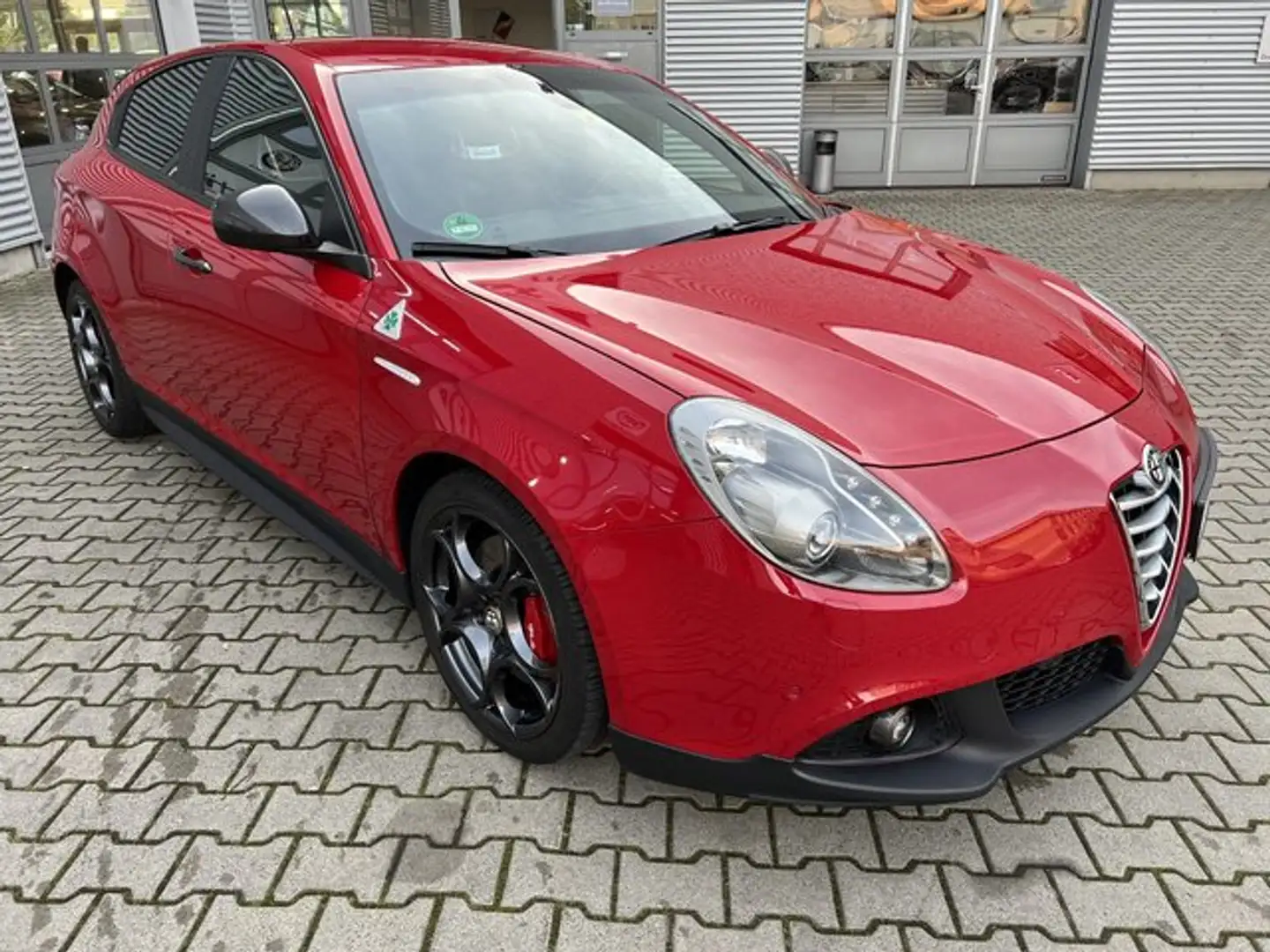 Alfa Romeo Giulietta Quadrifoglio Verde 240PS Automatik Rot - 1