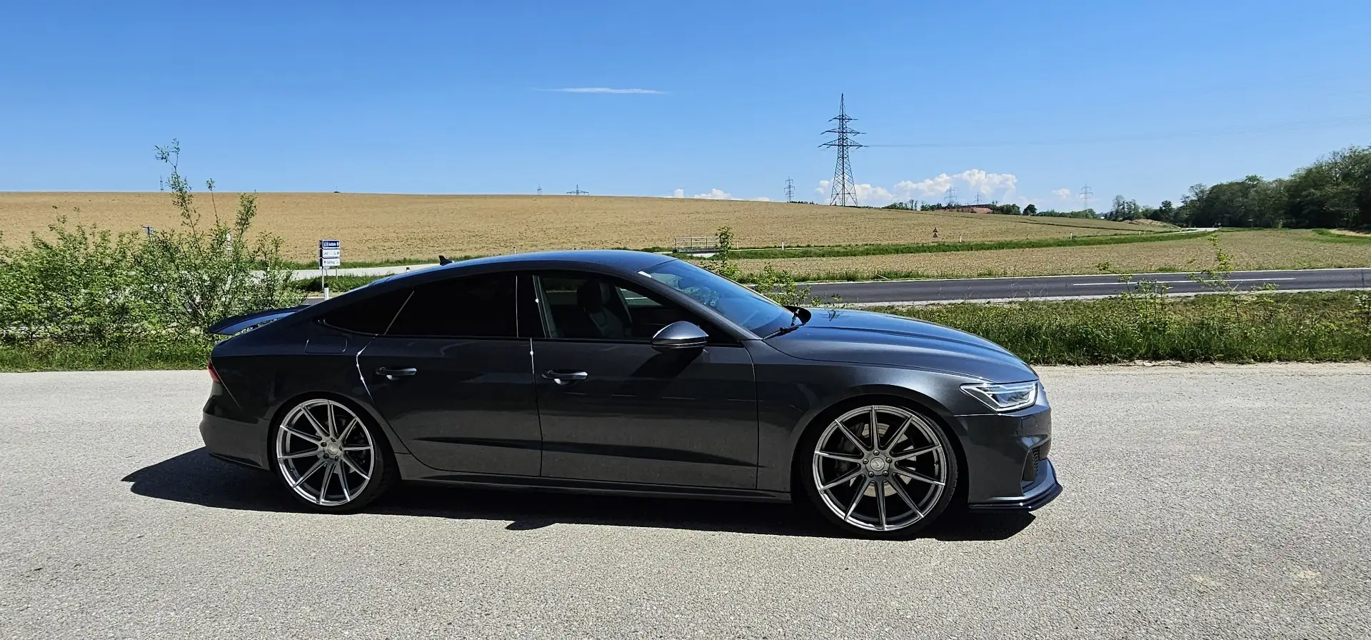 Audi A7 55TFSI*Luft*HUD*B&O*22"RS*Maxton*
S7... Sportwagen Grau - 2