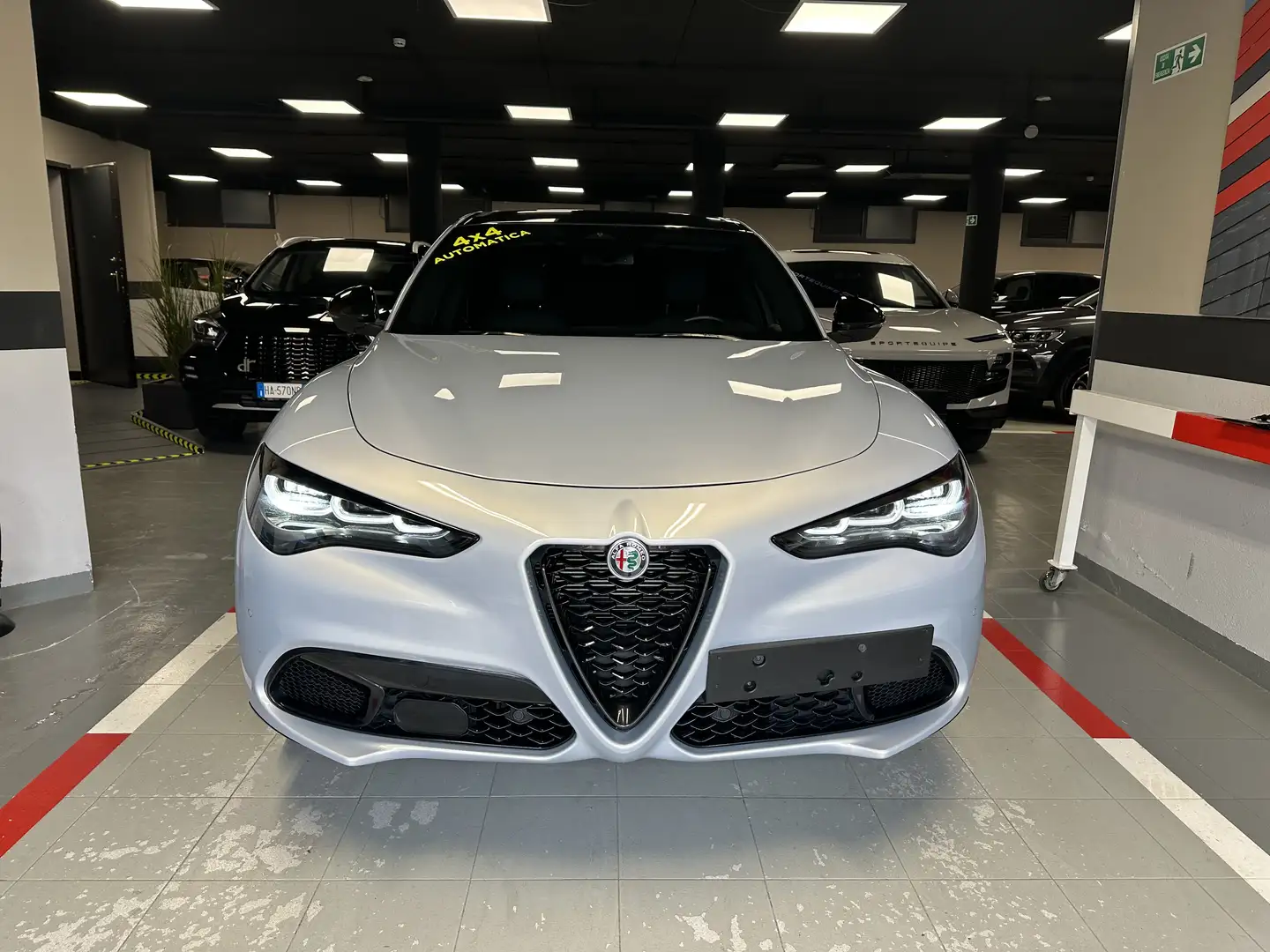 Alfa Romeo Stelvio Stelvio 2.0 t Veloce Q4 280cv auto Weiß - 2