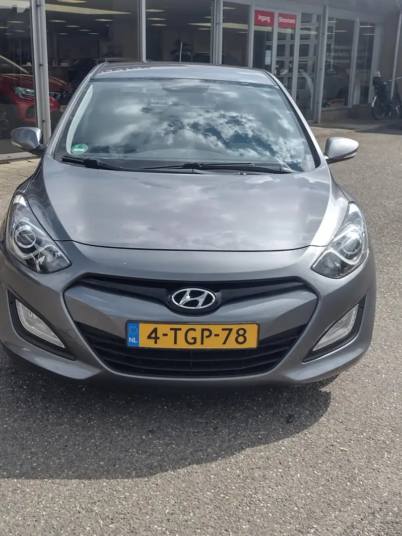 Hyundai i30 1.4i i-Drive Cool Staat in Hardenberg Grijs - 2