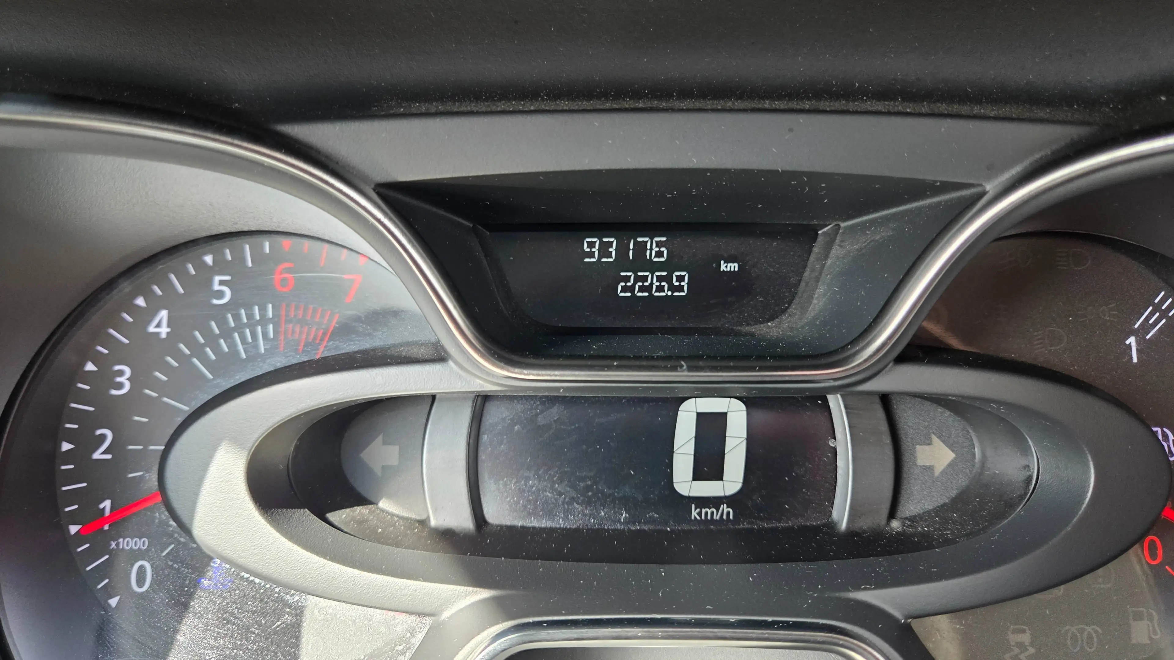 Renault Captur Captur 0.9 TCe Intens (EU6c) — photo 13