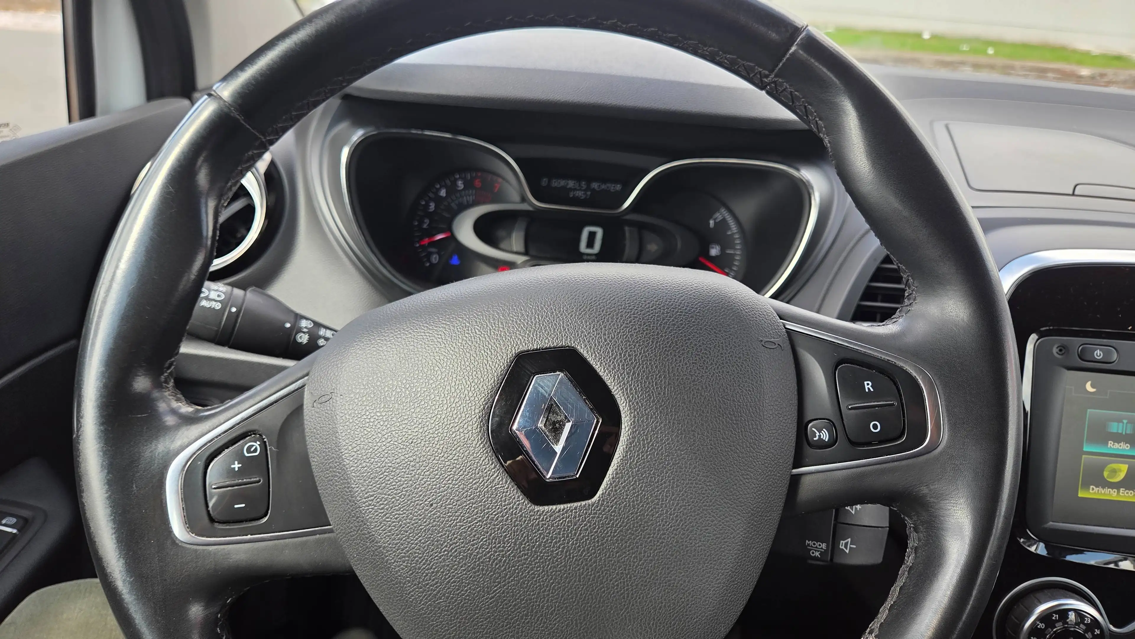 Renault Captur Captur 0.9 TCe Intens (EU6c) — photo 12