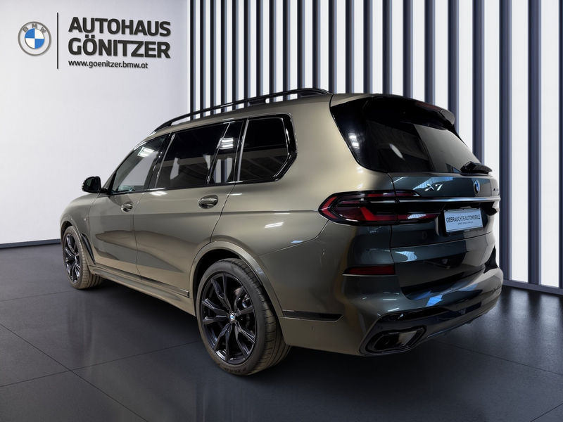 BMW X7 xDrive40d — photo 11