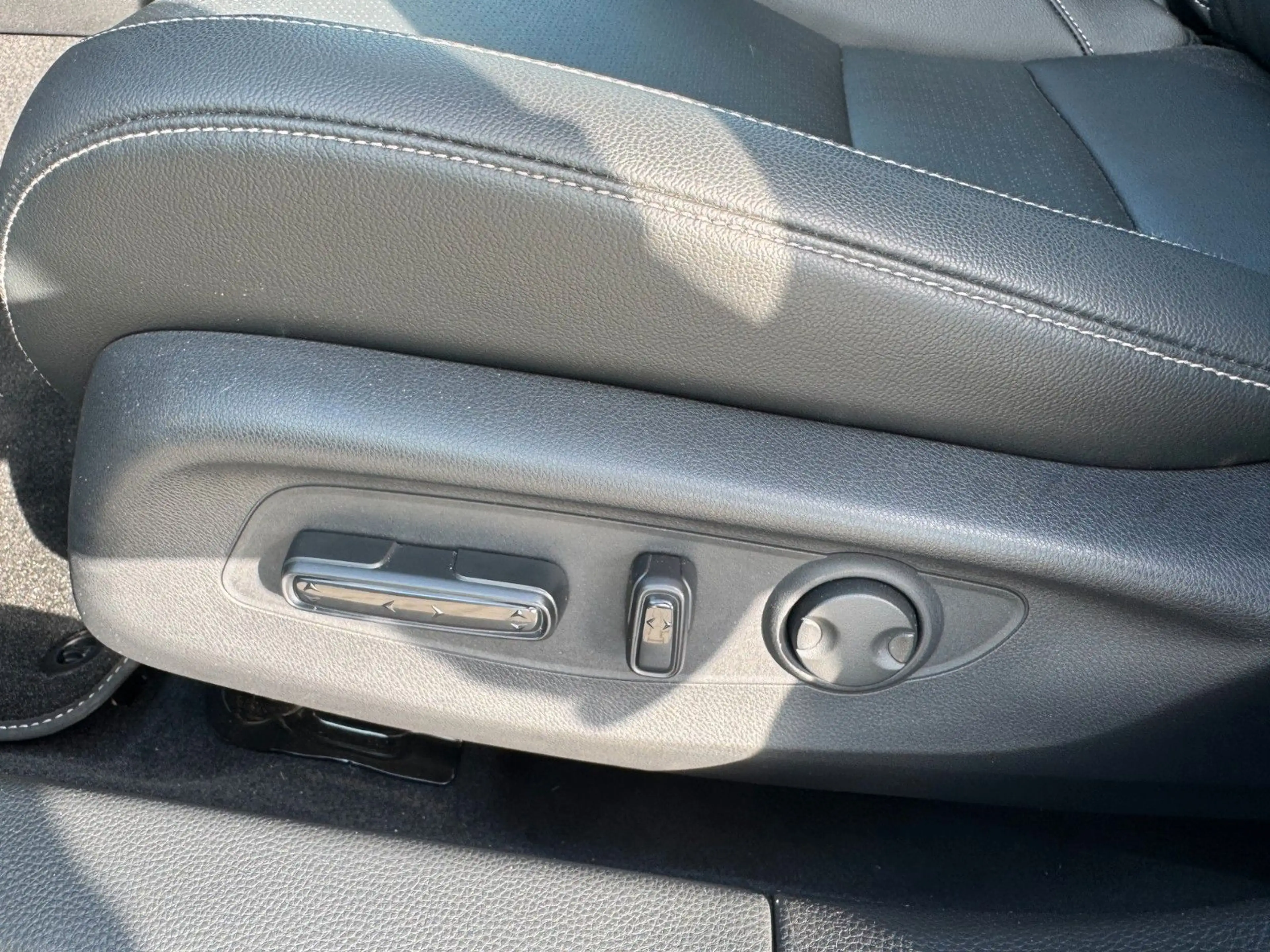 Honda Civic e:HEV Advance Black-Emblem Einstiegsbel. — photo 15