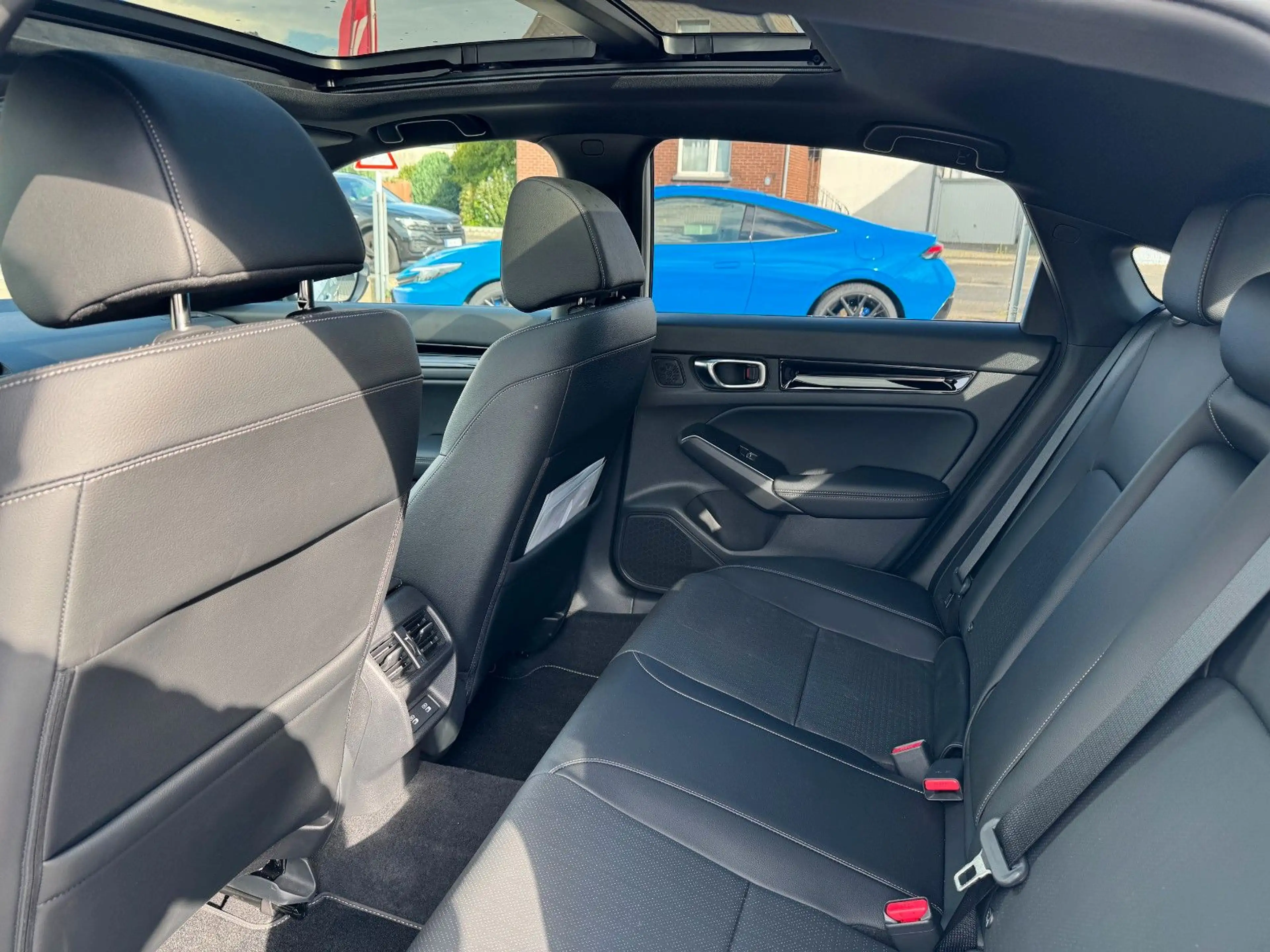 Honda Civic e:HEV Advance Black-Emblem Einstiegsbel. — photo 10
