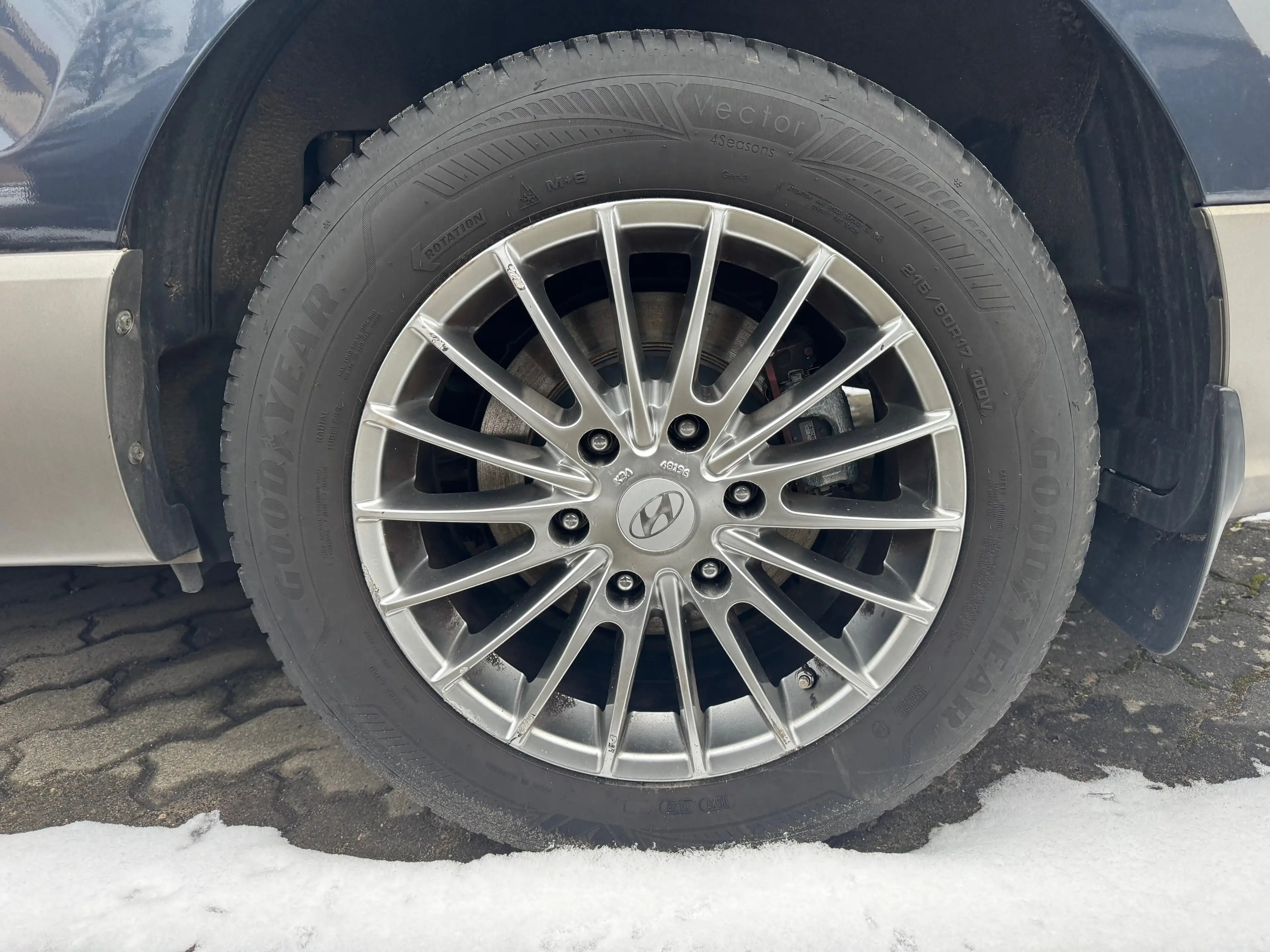 Hyundai H-1 H-1 Diesel 2.5 CRDi Travel Premium Allwetter AHK — photo 3