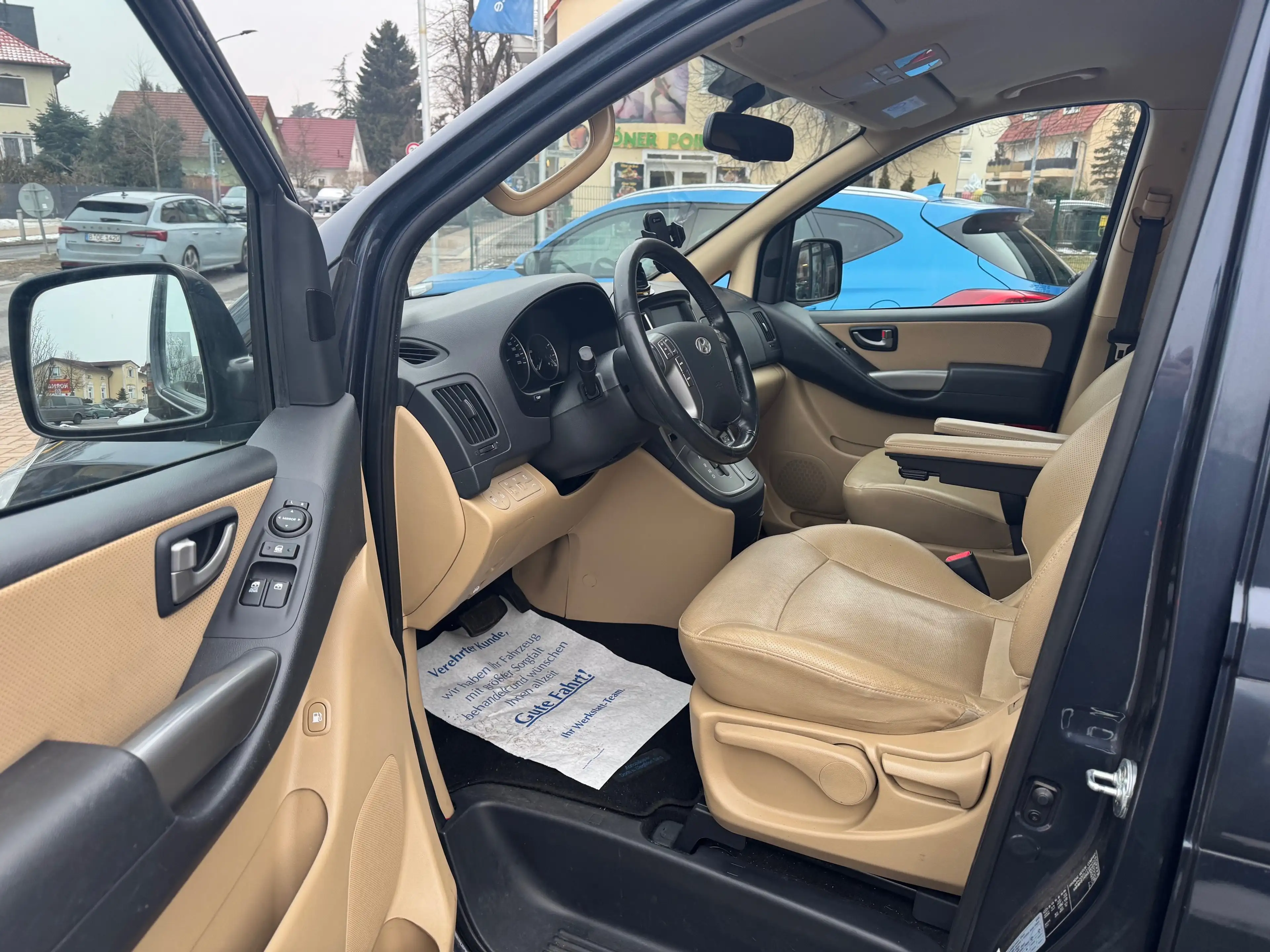 Hyundai H-1 H-1 Diesel 2.5 CRDi Travel Premium Allwetter AHK — photo 4