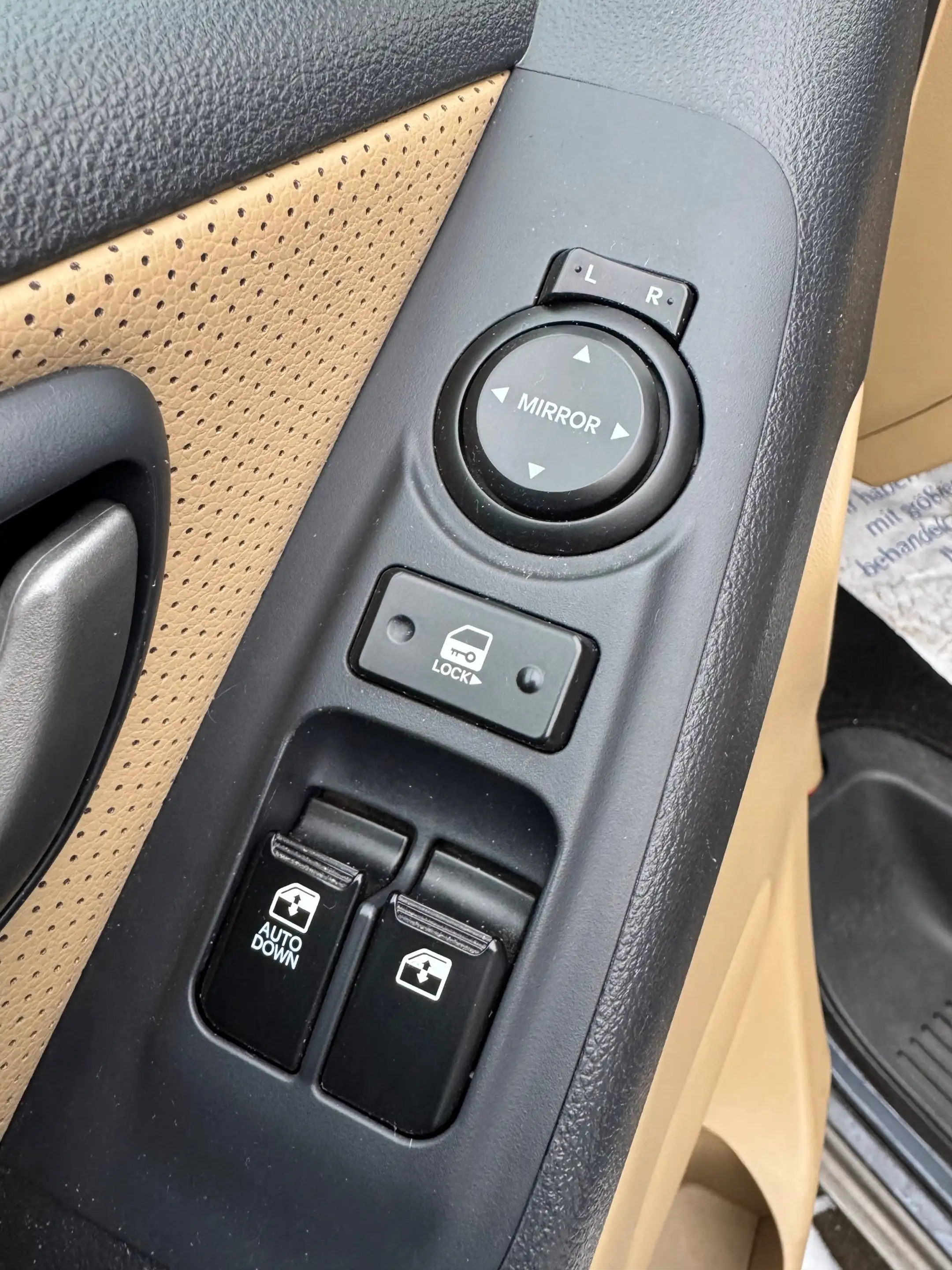 Hyundai H-1 H-1 Diesel 2.5 CRDi Travel Premium Allwetter AHK — photo 5