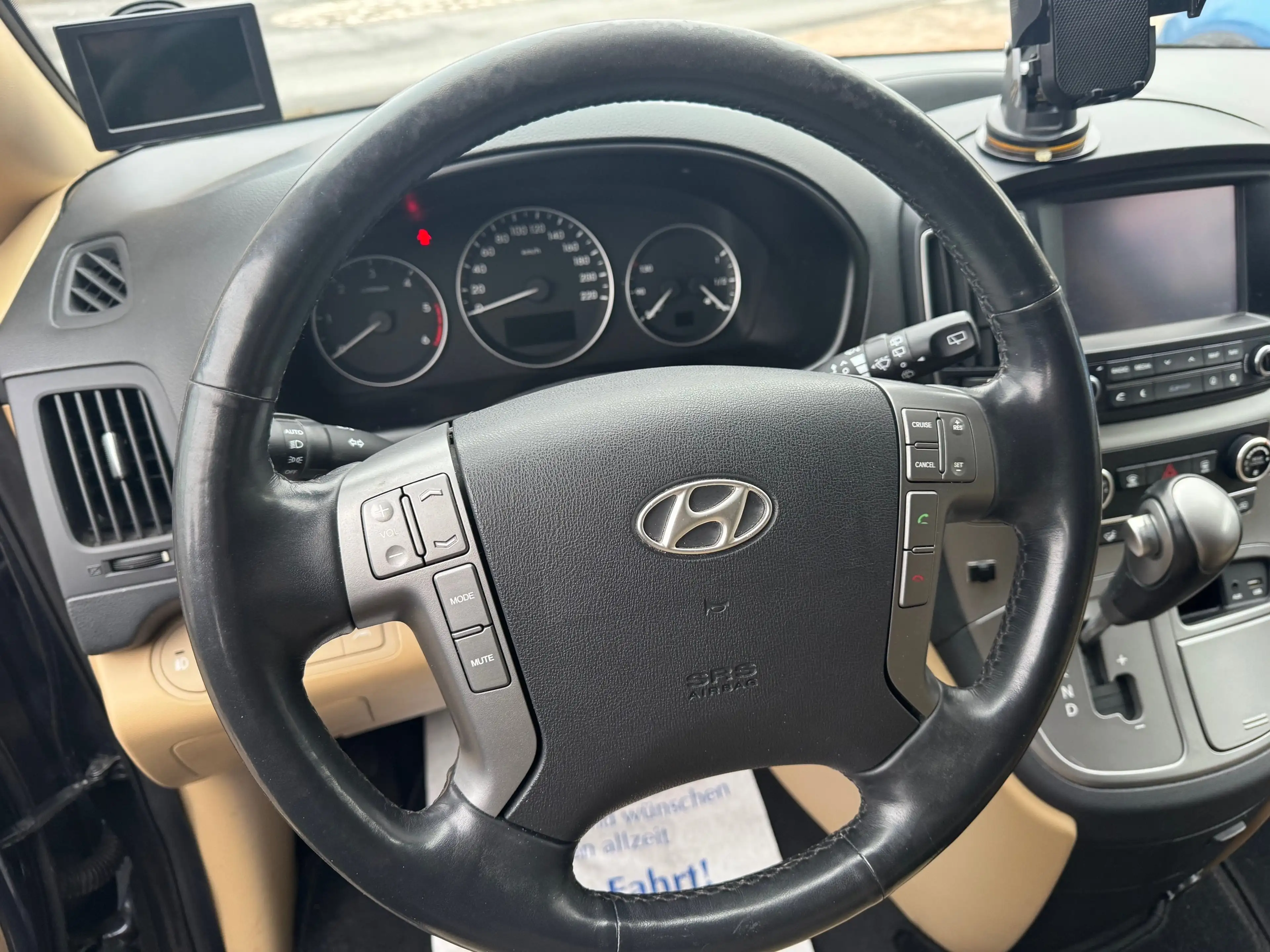Hyundai H-1 H-1 Diesel 2.5 CRDi Travel Premium Allwetter AHK — photo 7